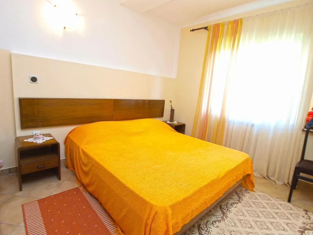 Apartments In Medulin 713