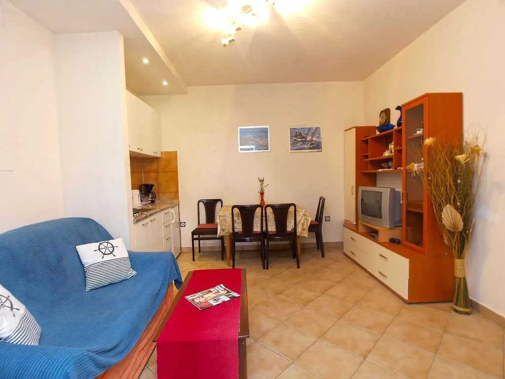 Apartments In Medulin 713 Croatia